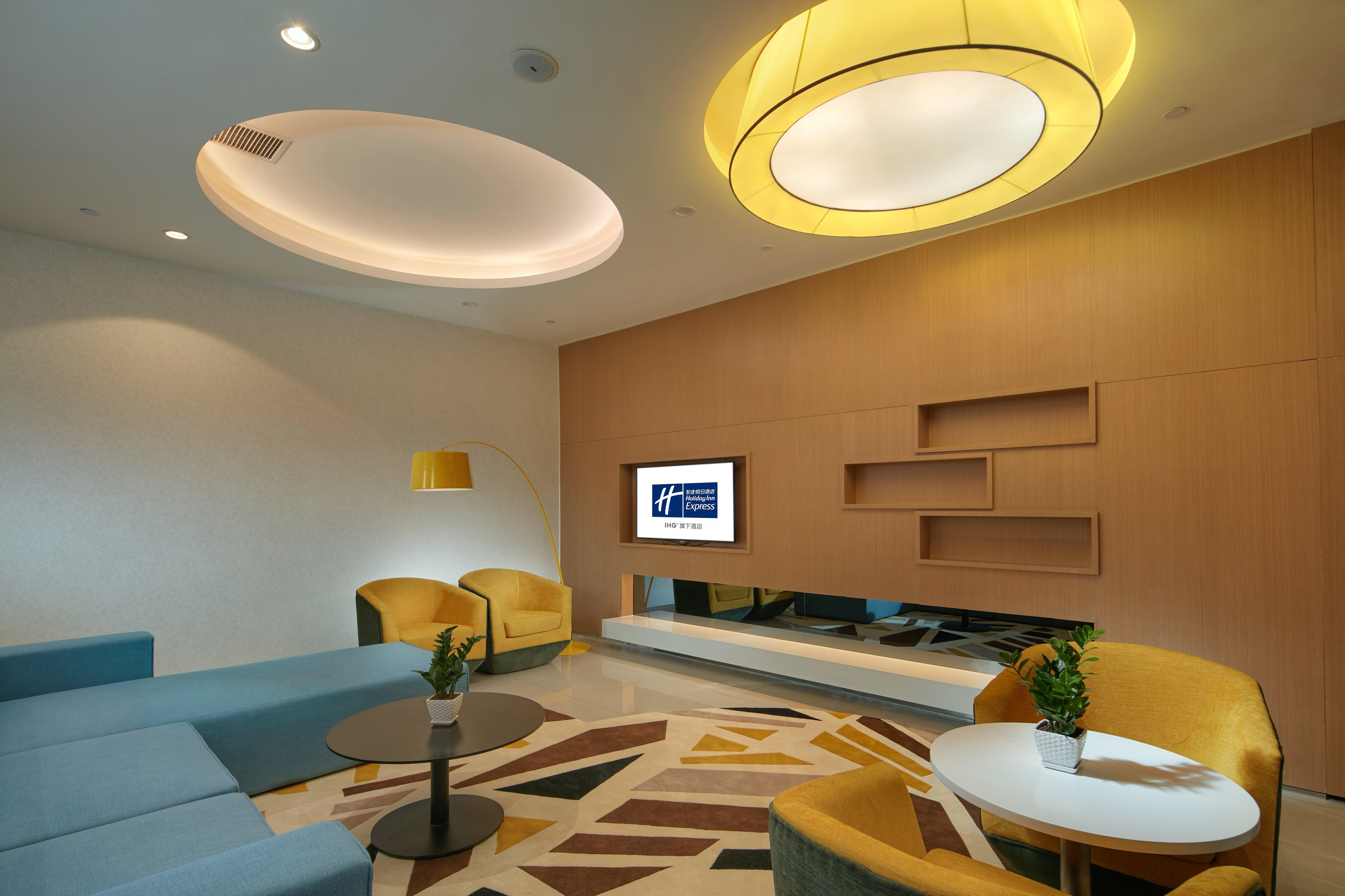 Holiday Inn Express Luoyang Yichuan By Ihg Eksteriør bilde