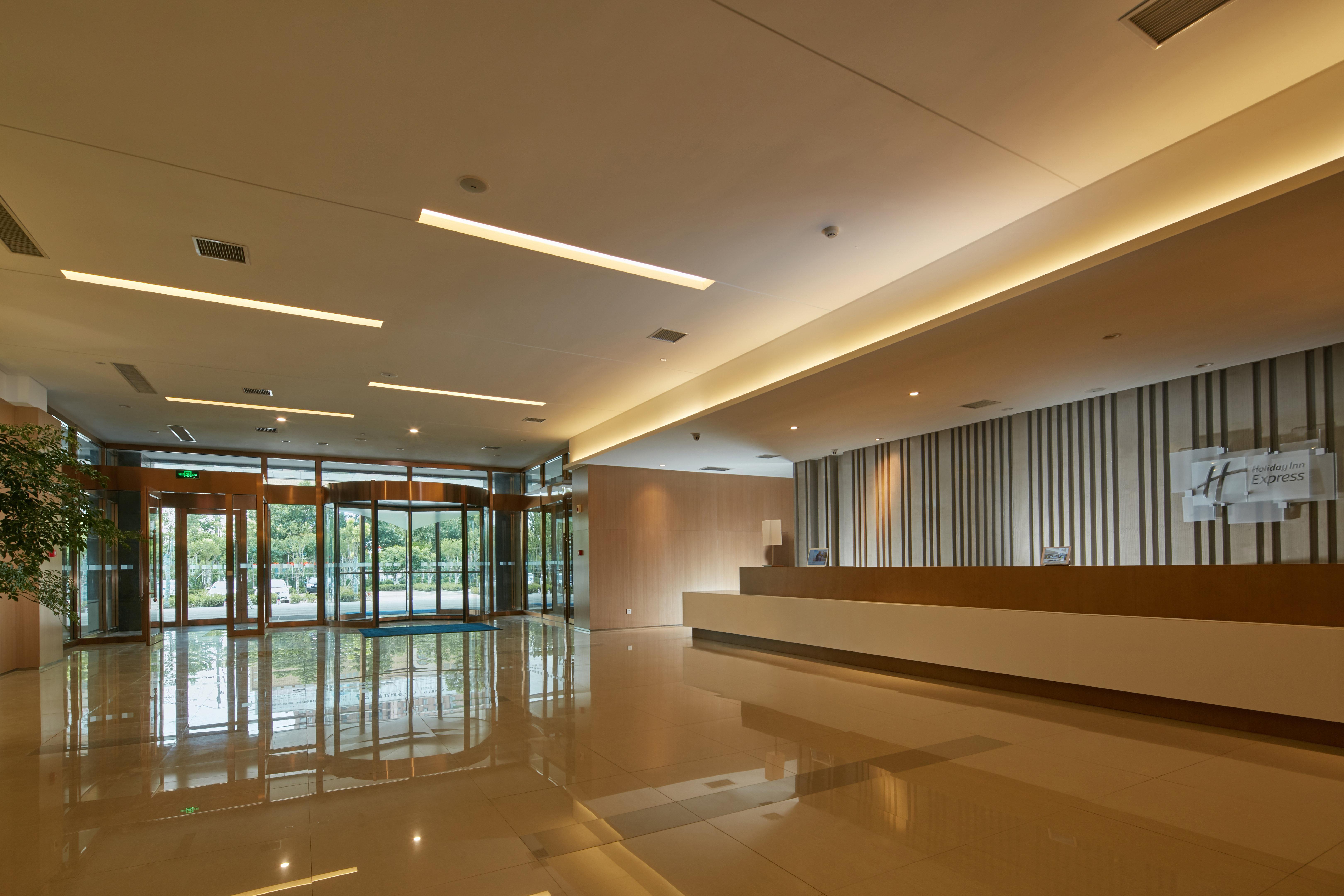 Holiday Inn Express Luoyang Yichuan By Ihg Eksteriør bilde