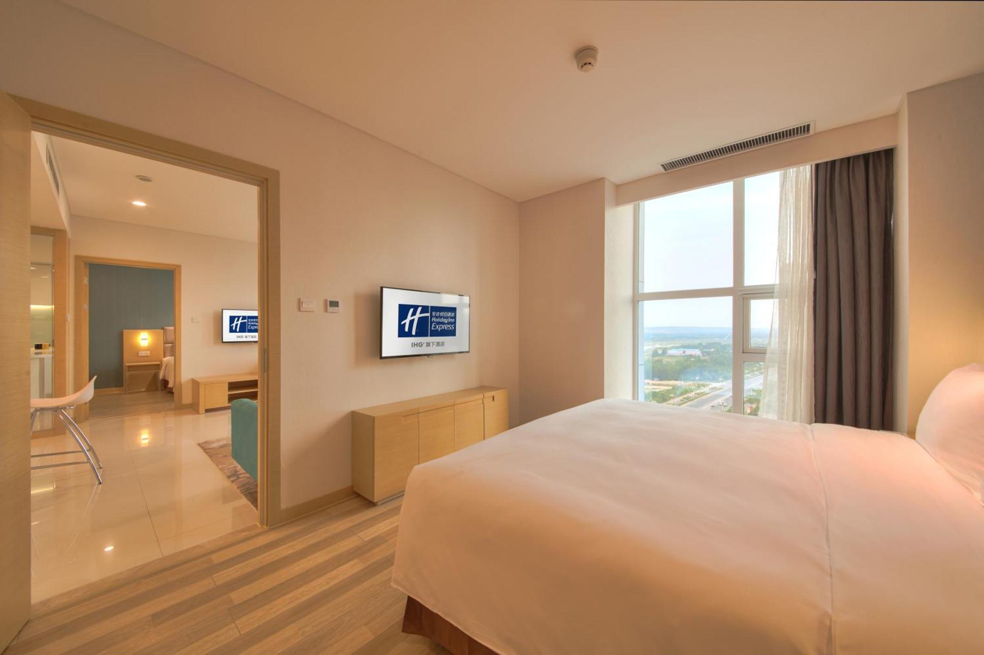 Holiday Inn Express Luoyang Yichuan By Ihg Eksteriør bilde
